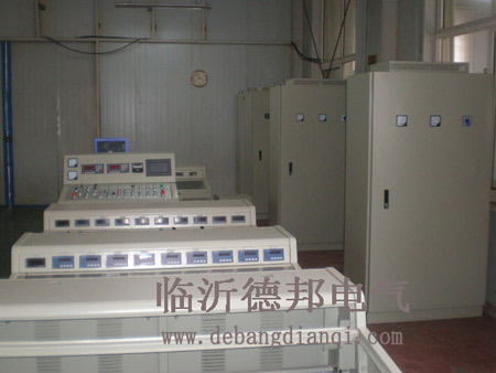 PLC、觸摸屏控制系統(tǒng)212